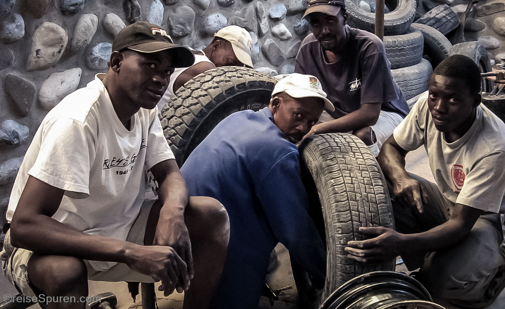 Unser Reifen wird repariert